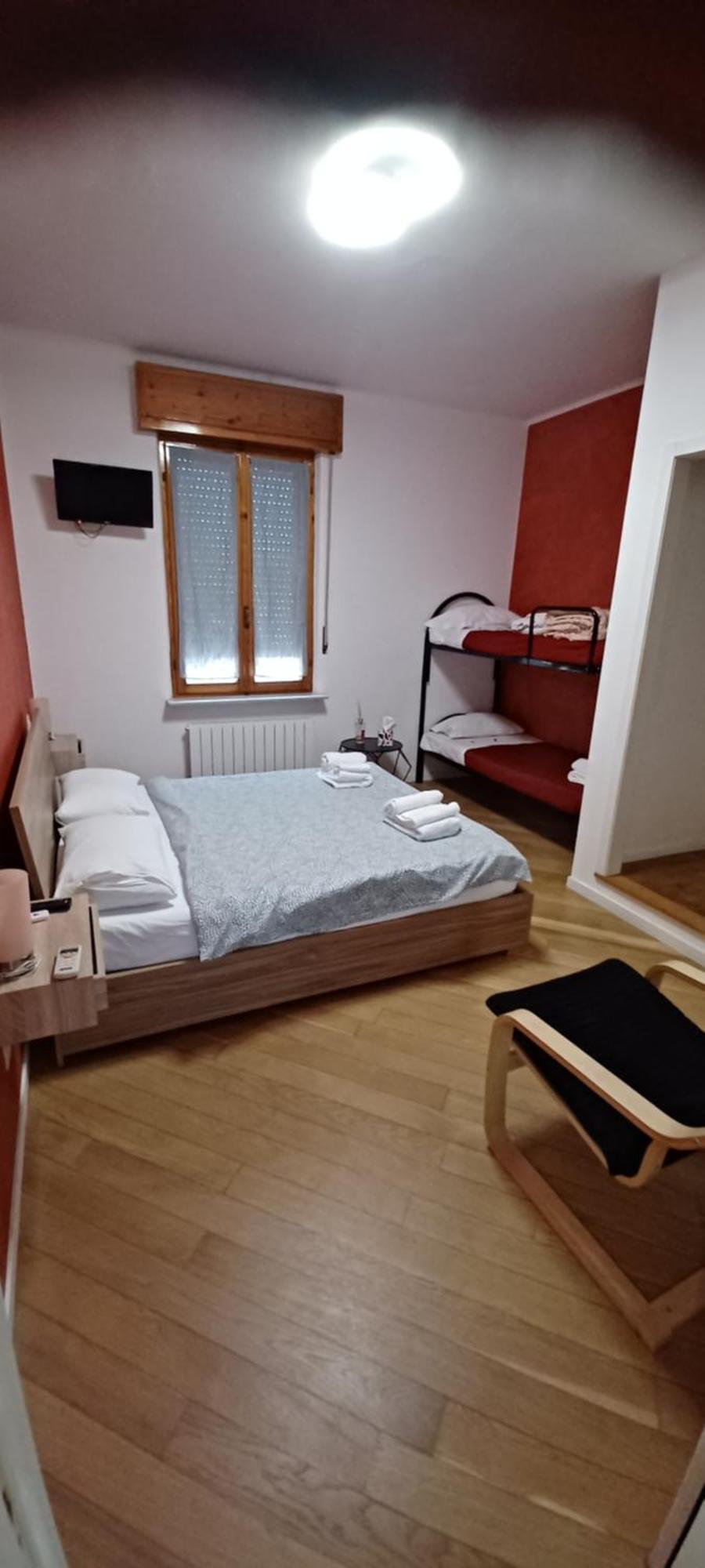 Maruffi 17 Zona Clinica Bilocali Διαμέρισμα Πιατσέντζα Δωμάτιο φωτογραφία
